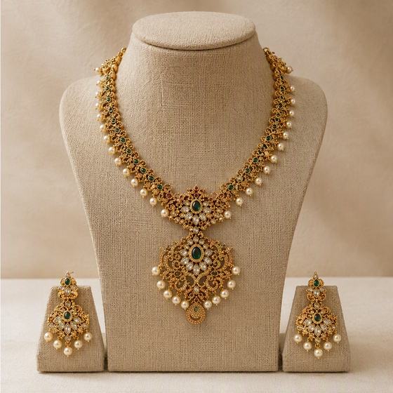 Necklace set studio result